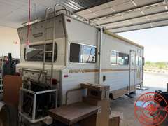 1973  Winnebago  Brave Motorhome (NON Runnner)