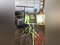 (2) Halogen Light w/ Stands