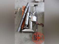 (2) Long Hyd Bottle Jacks, Power Claw RR Jack