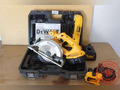 DeWalt 18v Circular Saw &  Right Angle Drill w/Charger & (3) Batteries