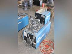Miller XMT 450 CC/CV Welder