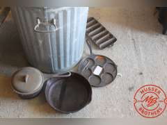 Assorted Cast Iron Cooking Pans