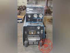 Miller XMT 450 CC/CV Welder