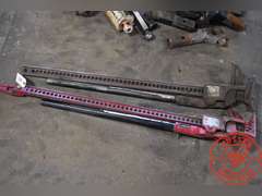 2-Hi-Lift Jacks