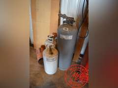 (3) Propane Bottles w/All-Pro Heater