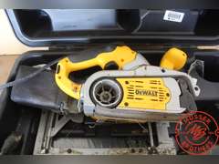 DeWalt 3x21 Belt Sander DW433, 120v w/Case