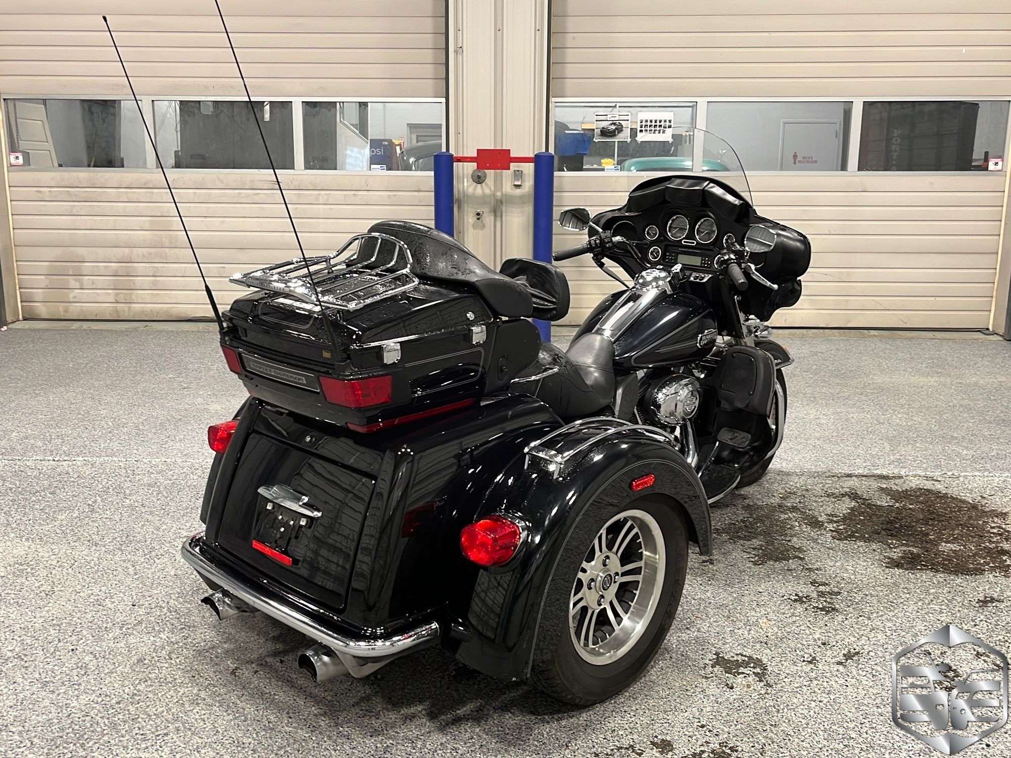 2013 Harley-Davidson Tri Glide Ultra Classic FLHTCUTG