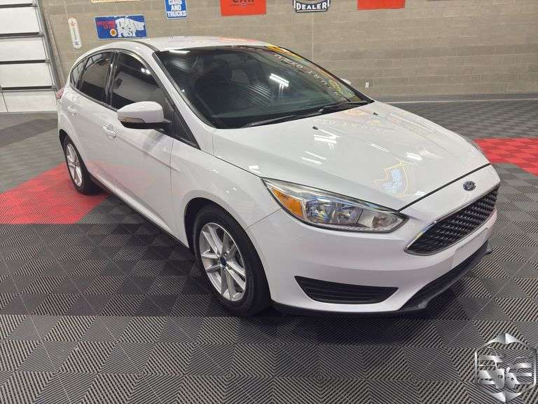2017  Ford  Focus   SE