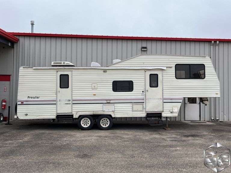 1992  Prowler   Camp Trailer  5th Wheel