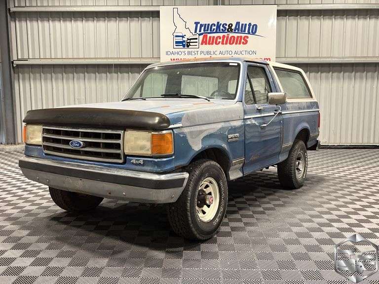 1990  Ford  Bronco  XLT
