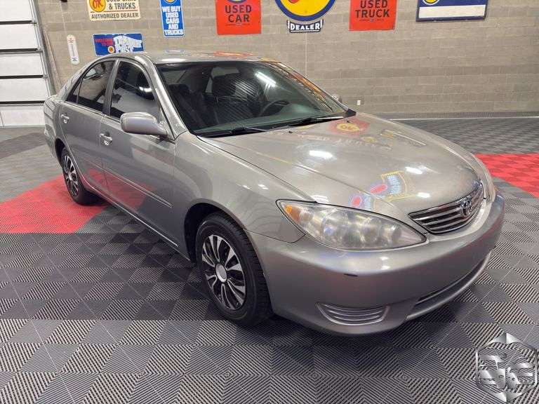 2006  Toyota  Camry   LE