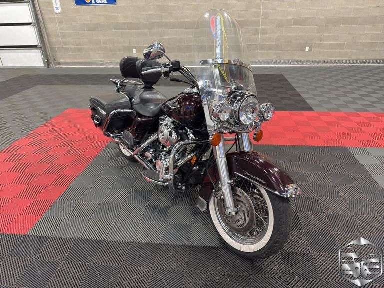 2006  Harley-Davidson  FLHRCI    Road King Classic