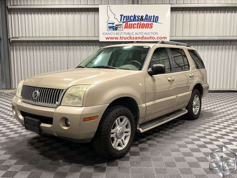 2005  Mercury  Mountaineer   Convenience