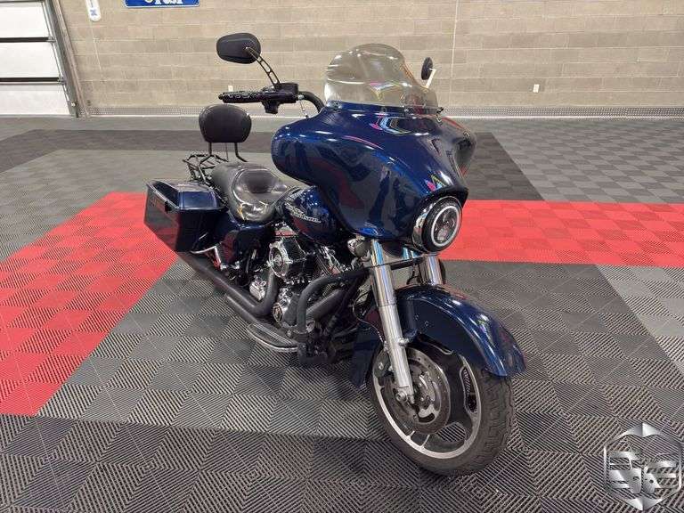 2012  Harley-Davidson  FLHX   Street Glide Touring
