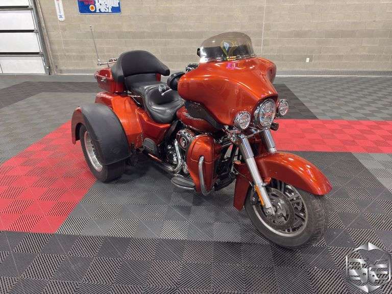 2011  Harley-Davidson  Street Glide Trike