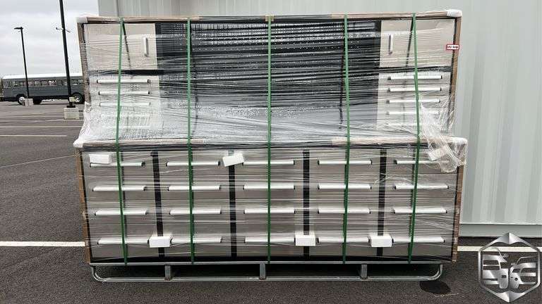 30 Drawer Work Bench