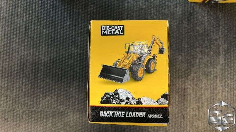 HUINA 1:50 Scale Die-Cast Metal Back Hoe Loader