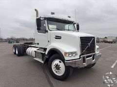 2014  Volvo  VHD