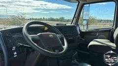 2014  Volvo  VHD