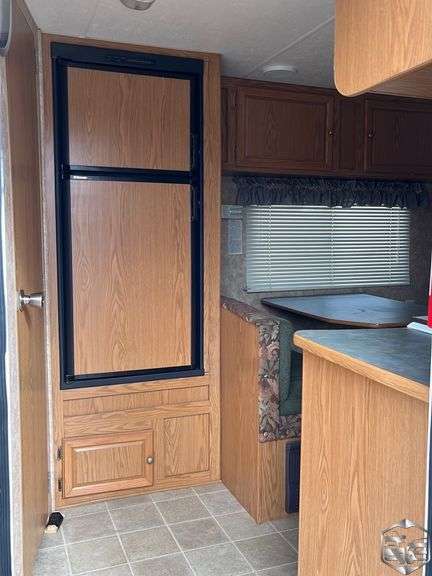 2005 Skyline Nomad Camp Trailer