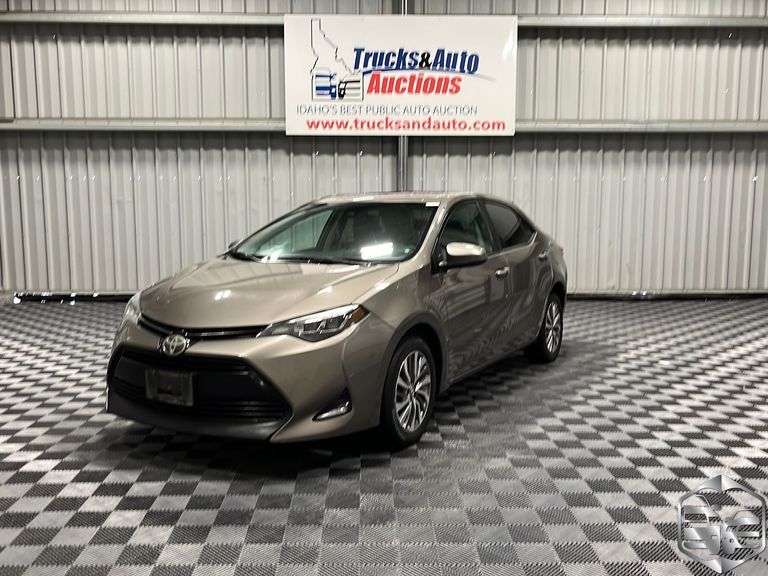 2018 Toyota Corolla  XLE