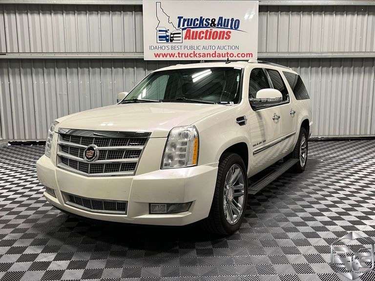 2012 Cadillac Escalade ESV  Platinum Edition