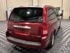 2010 Chrysler Town & Country Touring