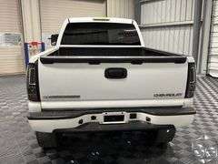 2004 Chevrolet Silverado 2500 LS