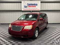 2010 Chrysler Town & Country Touring