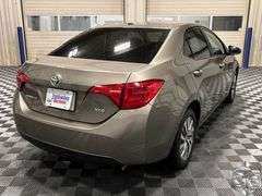 2018 Toyota Corolla  XLE