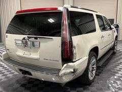 2012 Cadillac Escalade ESV  Platinum Edition