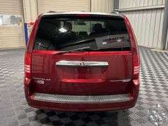 2010 Chrysler Town & Country Touring
