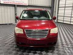 2010 Chrysler Town & Country Touring