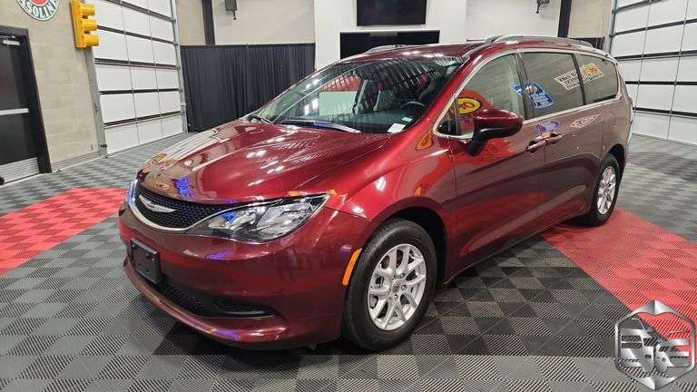 2021 Chrysler Voyage LXI
