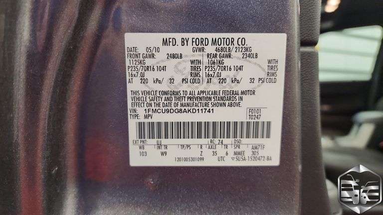 2010 Ford Escape  XLT