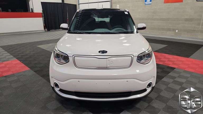 2016 Kia Soul EV +