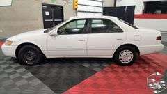 1999 Toyota Camry LE