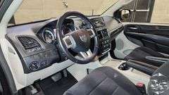 2013 Dodge Grand Caravan  SXT