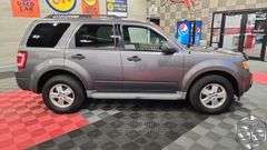 2010 Ford Escape  XLT