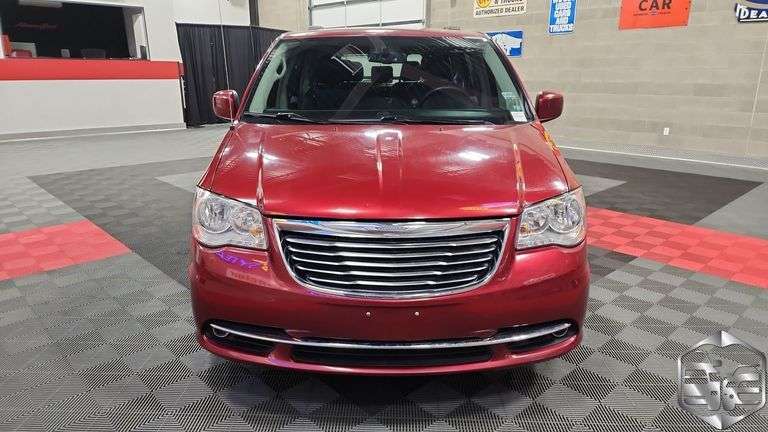 2015 Chrysler Town & Country Touring