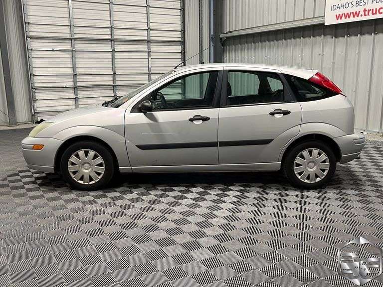 2004 Ford Focus ZX5