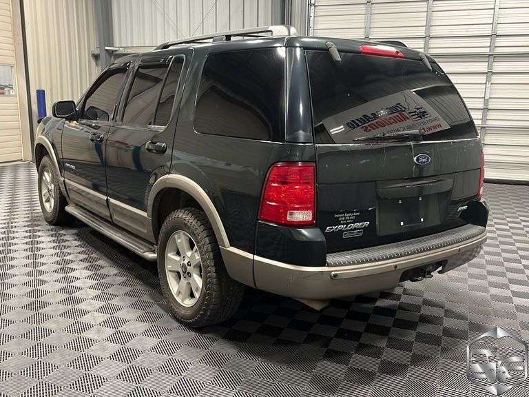 2004 Ford Explorer Eddie Bauer