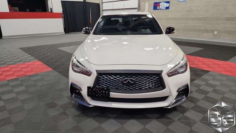 2018 Infiniti Q50  Red