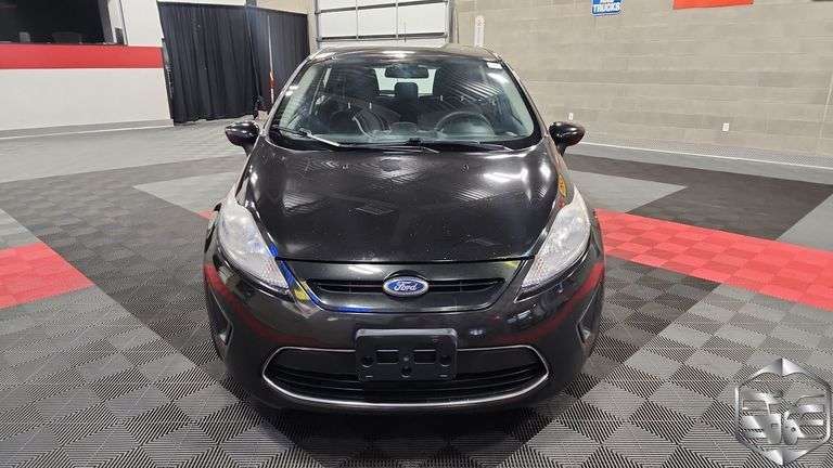 2011 Ford Fiesta  SE