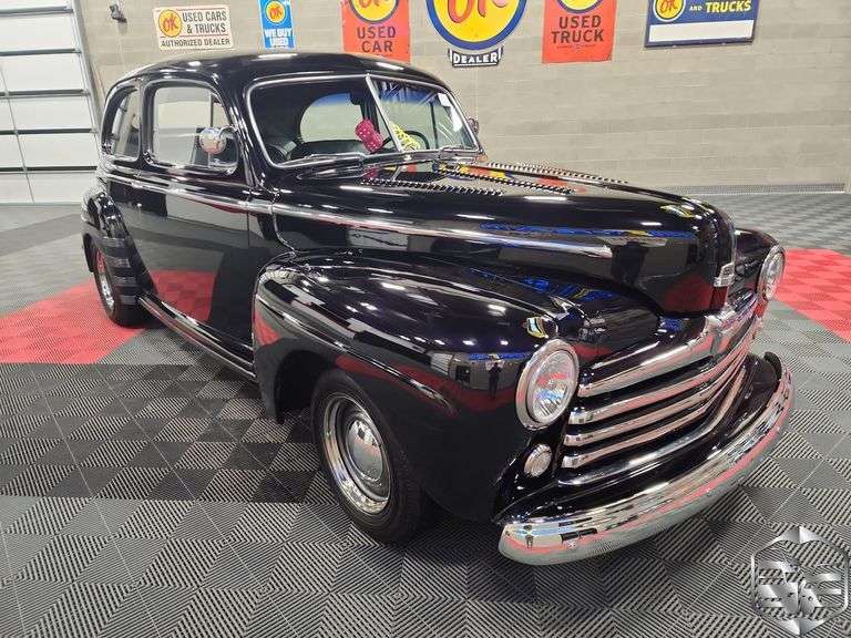 1947 Ford Super Deluxe