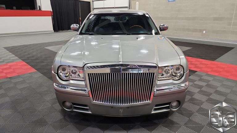 2005 Chrysler 300 C