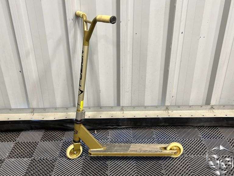 Fuzion Scooter