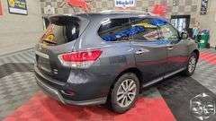 2014 Nissan Pathfinder  SV