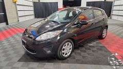 2011 Ford Fiesta  SE