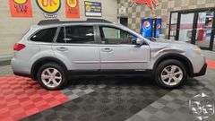2014 Subaru Outback  Limited